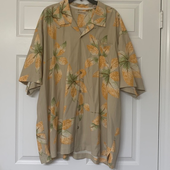 Tommy Bahama Silk Button Down - Picture 1 of 12